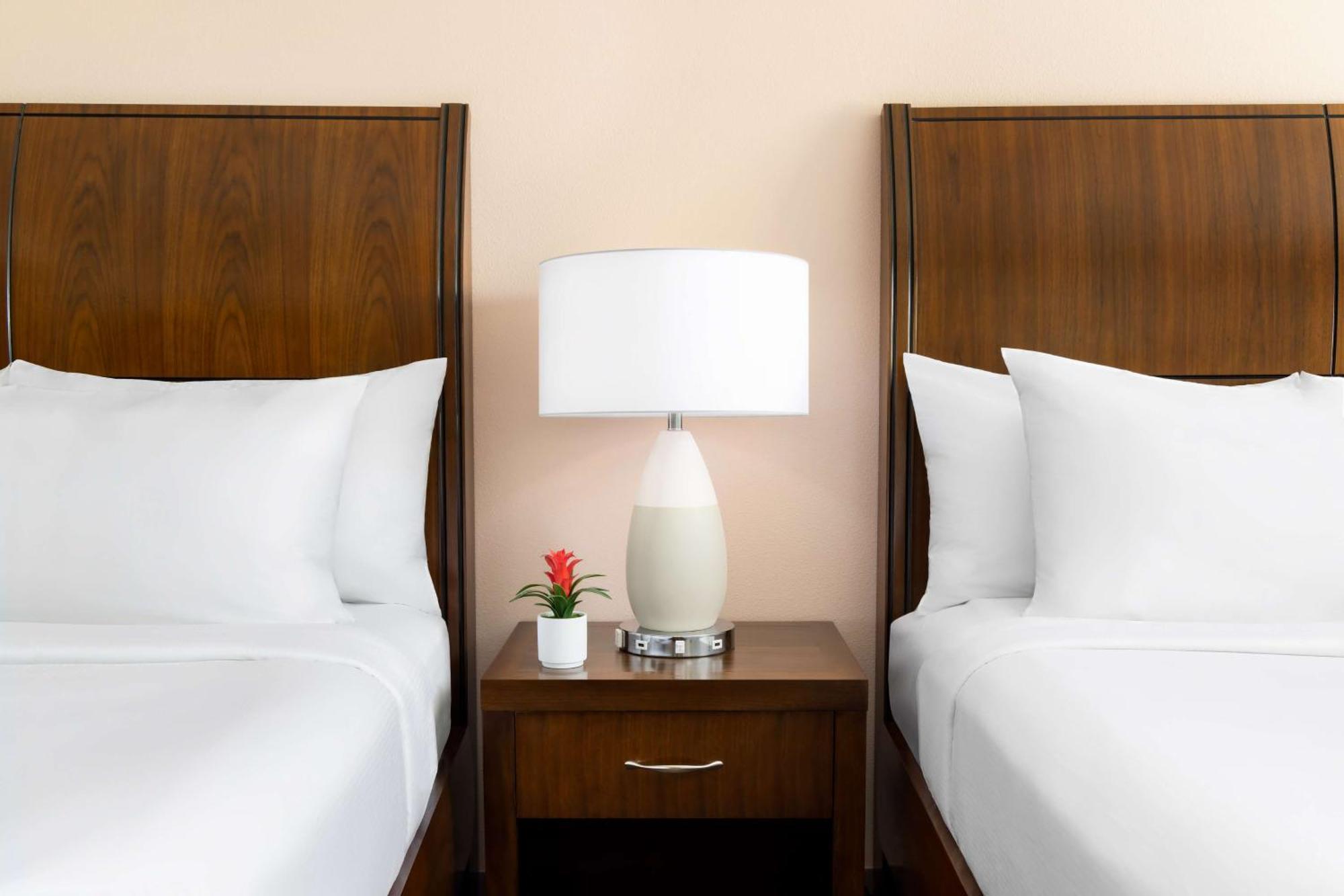 Quarto Queen com 2 Camas Queen-size