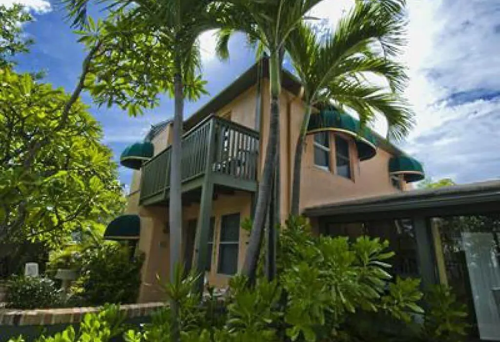 Suite Dreams Inn By The Beach-1